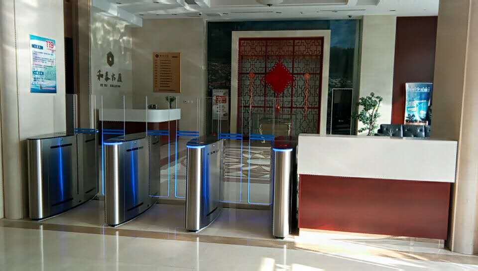 平移门